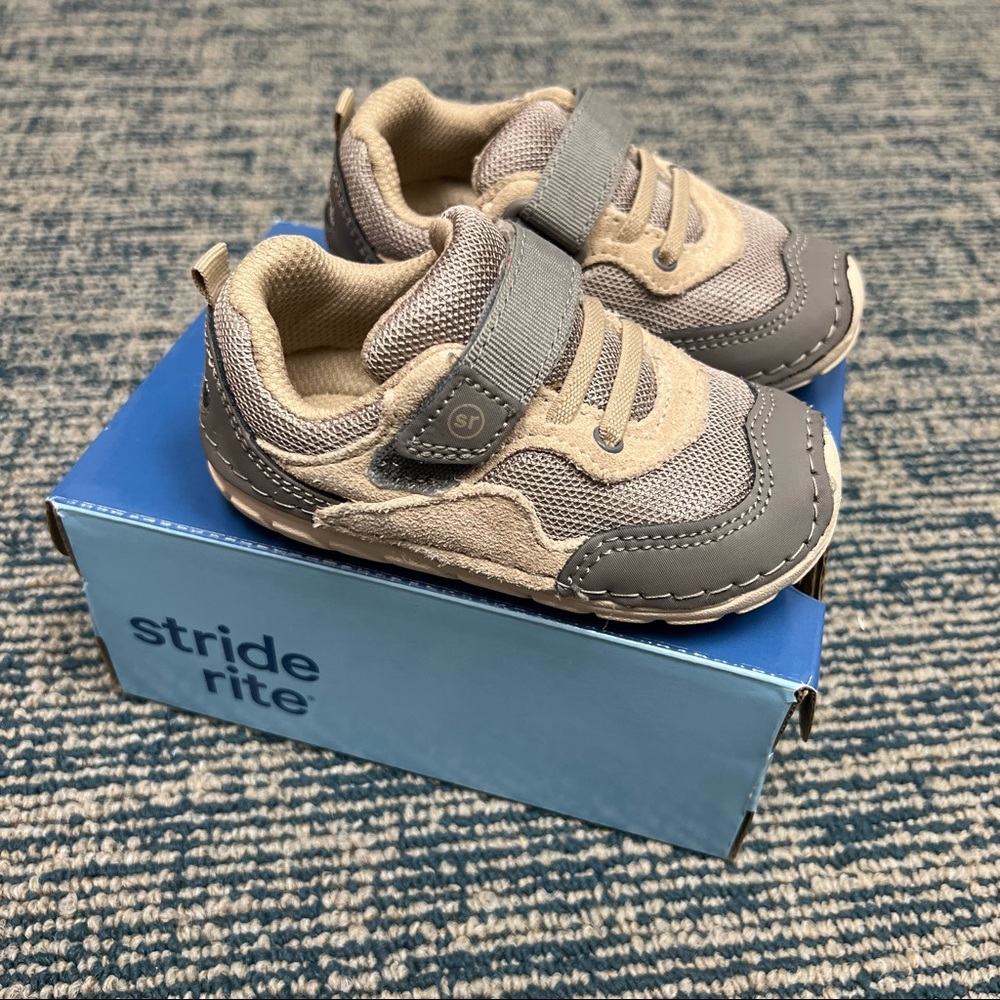 STRIDE RITE | SOFT MOTION
rhett sneaker